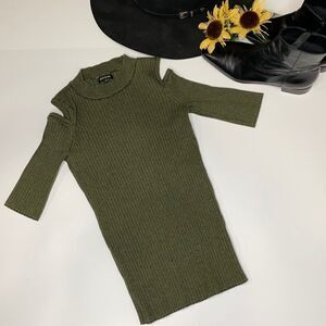 River Island Cold Shoulder Crew Stretchy Ribbed 3/4 Sleeve Crew Sweater Olive XS